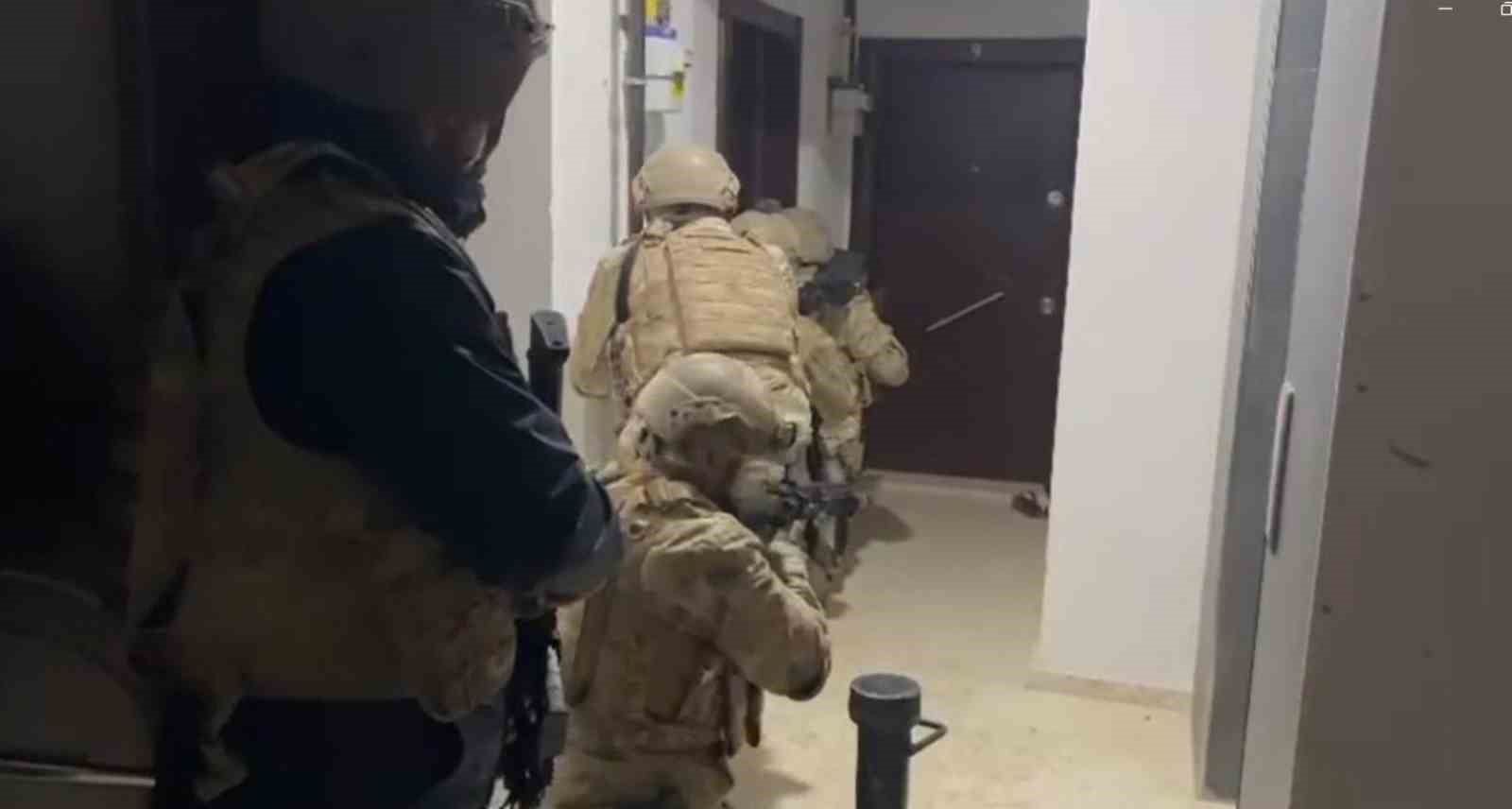 Aydın’da terör örgütlerine yönelik eş zamanlı operasyon: 5 gözaltı
