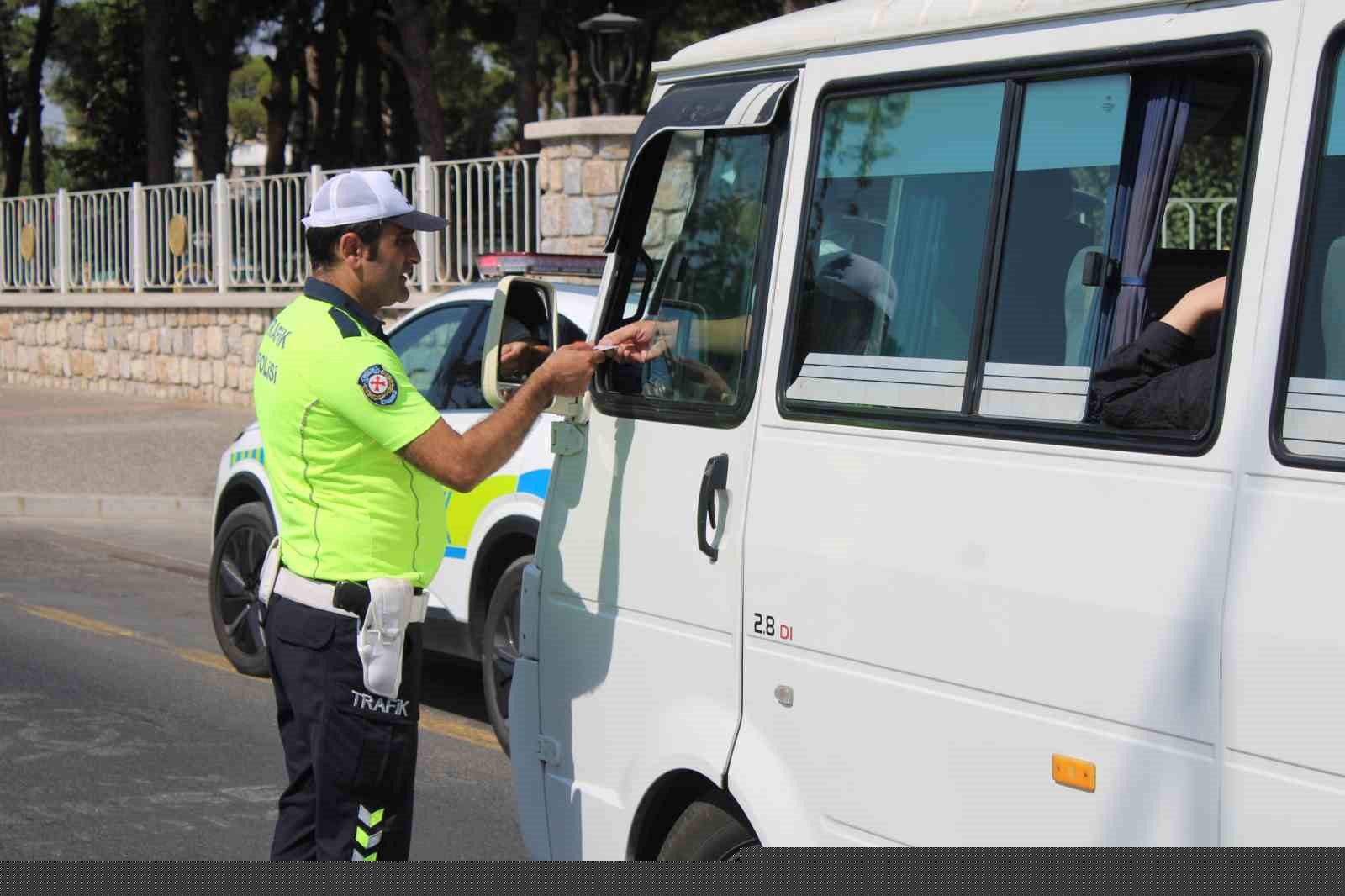 Aydın’da trafik denetimlerinde 25 bin araca işlem yapıldı
