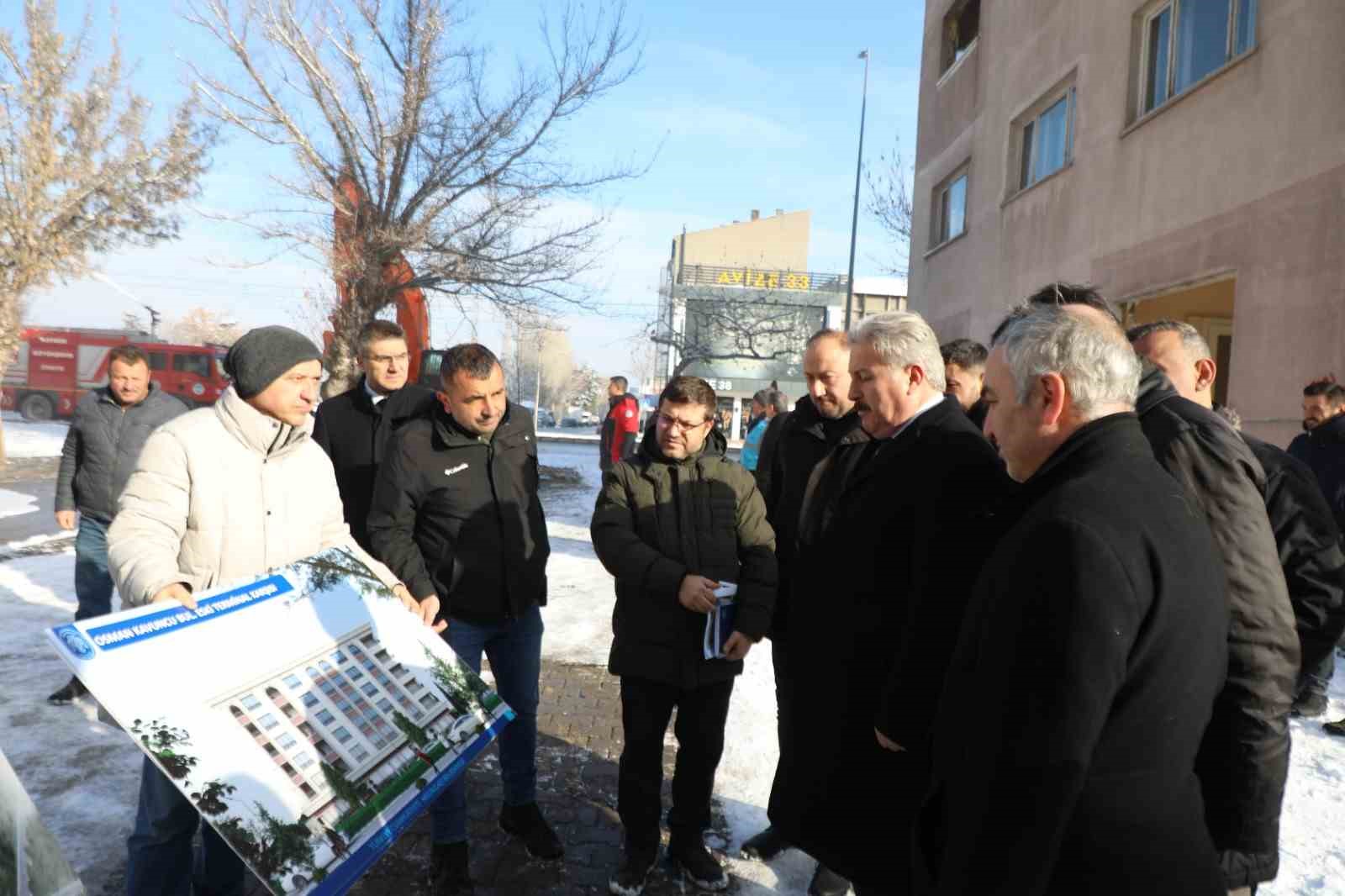 Aydınlıkevler mahallesinde kentsel dönüşüm başladı
