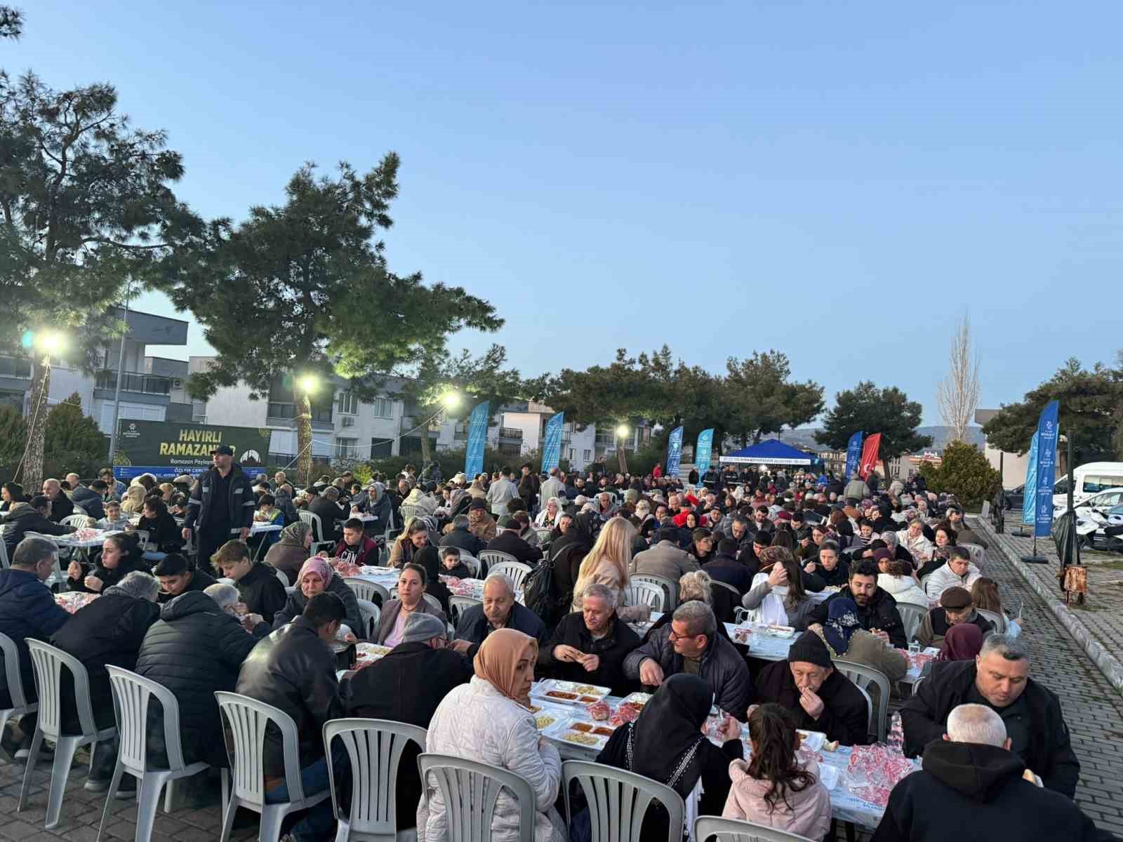 Aydınlılar, Büyükşehirin iftar sofralarında buluşuyor
