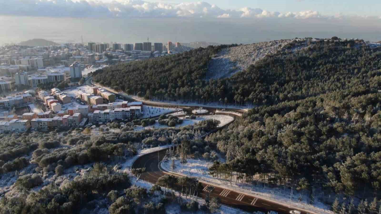 Aydos beyaza büründü, kartpostallık manzaralar ortaya çıktı
