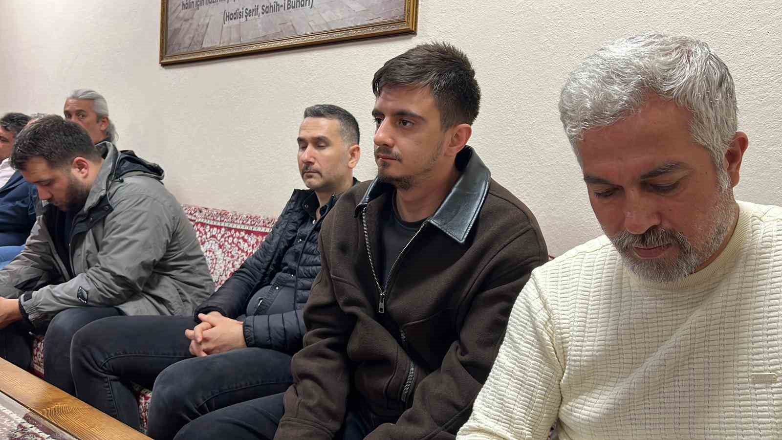 Ayla öğretmen için mevlit okutuldu
