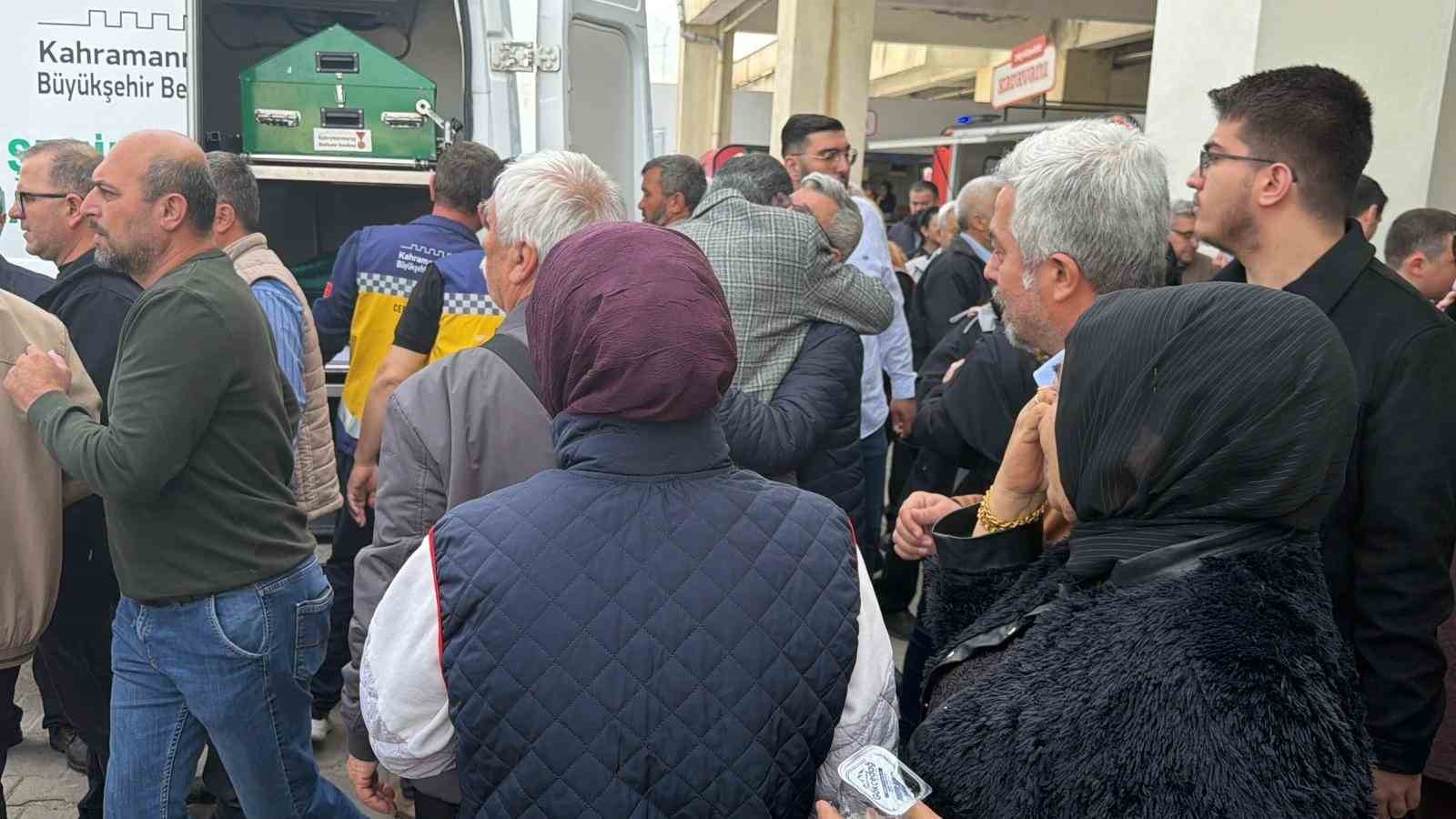 Ayla öğretmenin cenazesi yakınları tarafından hastane morgundan alındı
