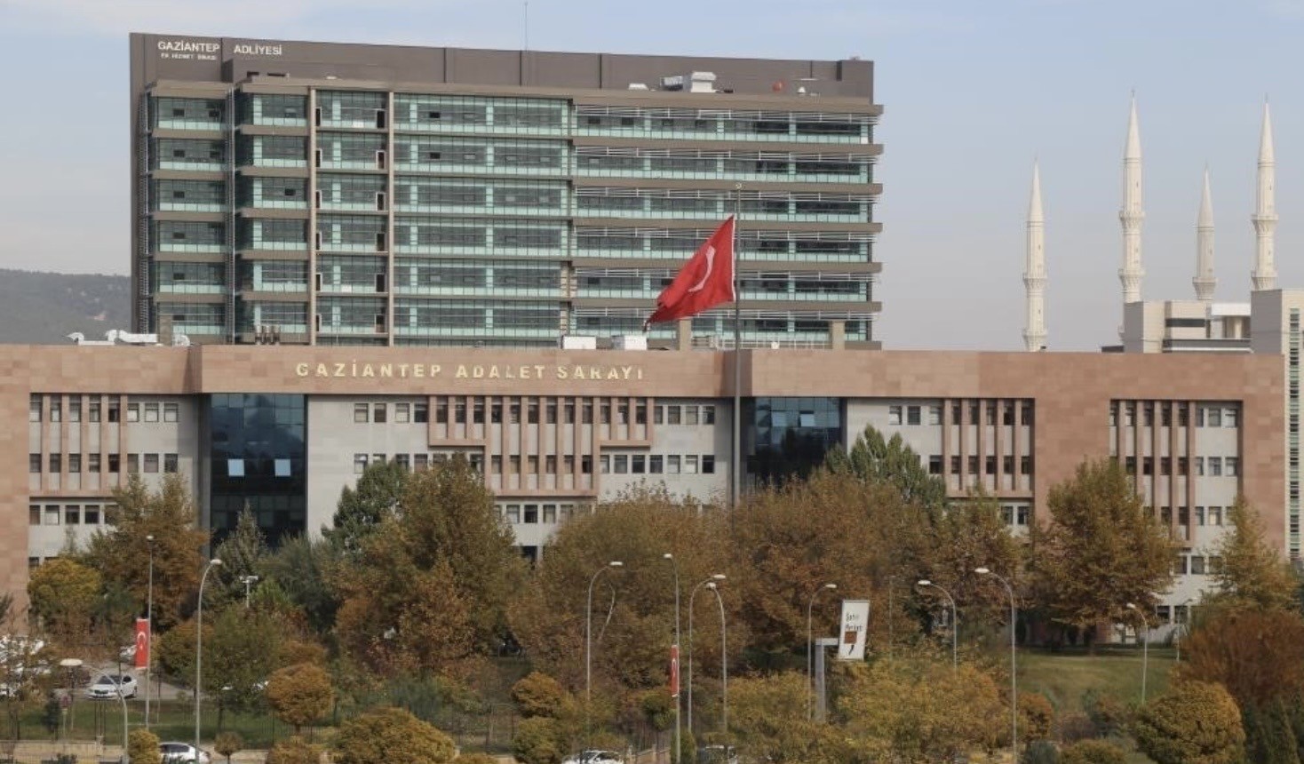 Aynaların çarpması sonucu çıkan kavgada öldürülen Abdurrahman Cengiz’in davasına devam edildi
Aynaların çarpması sonucu çıkan kavgada öldürülen Abdurrahman Cengiz’in davasına devam edildi