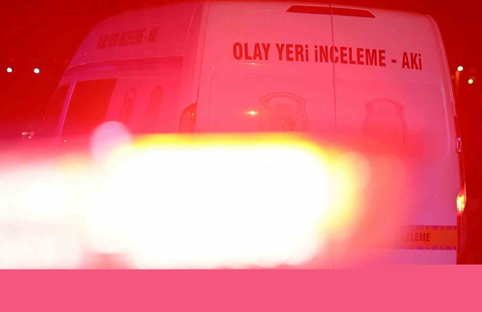 Aynı kıza ilgi duyan 16 yaşındaki akranını bıçaklayarak öldürdü
