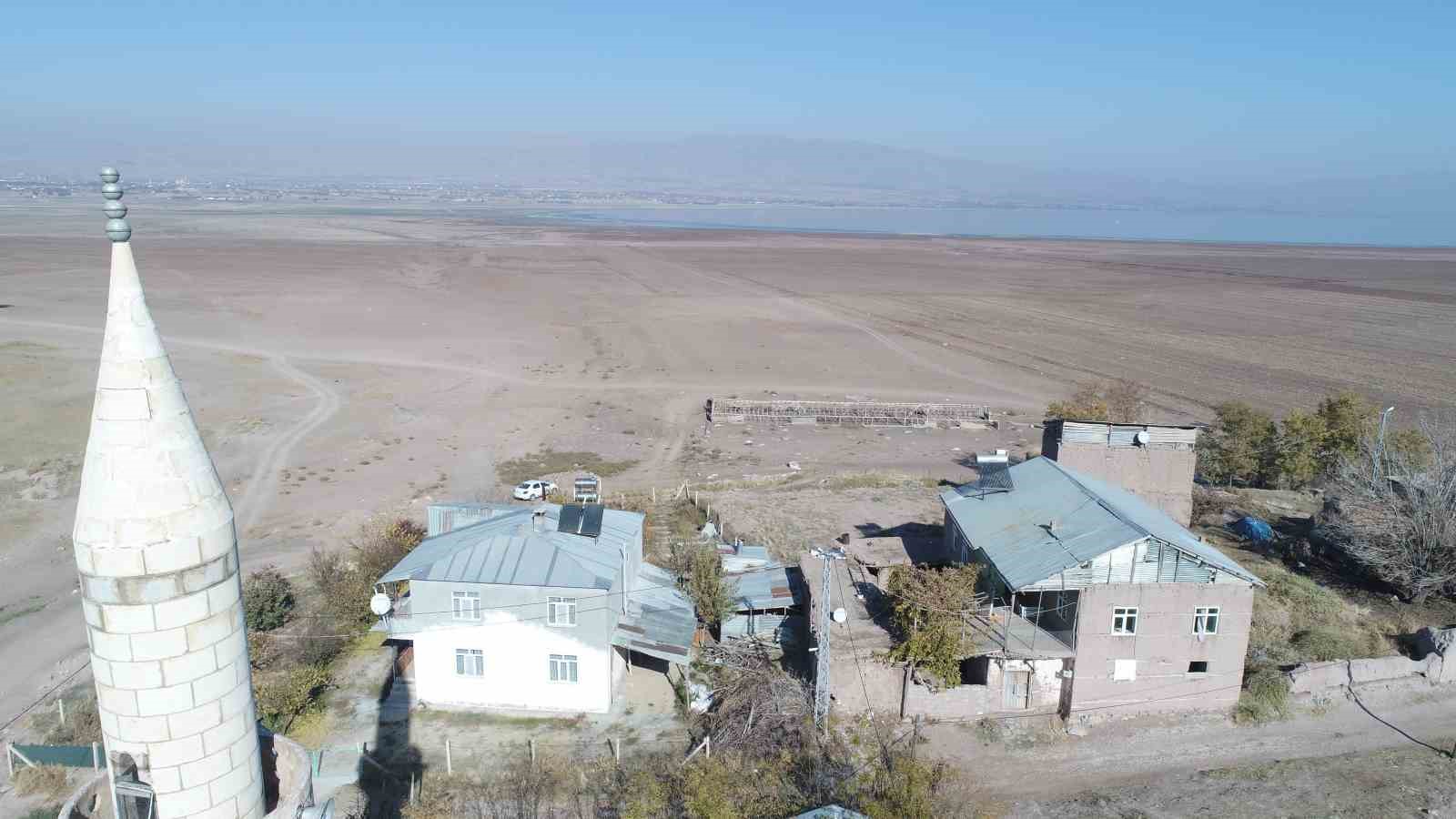 Aynı nokta, 7 yıl arayla: 2019’da kurudu, 2026’da sular altında kaldı
Aynı nokta, 7 yıl arayla: 2019’da kurudu, 2026’da sular altında kaldı