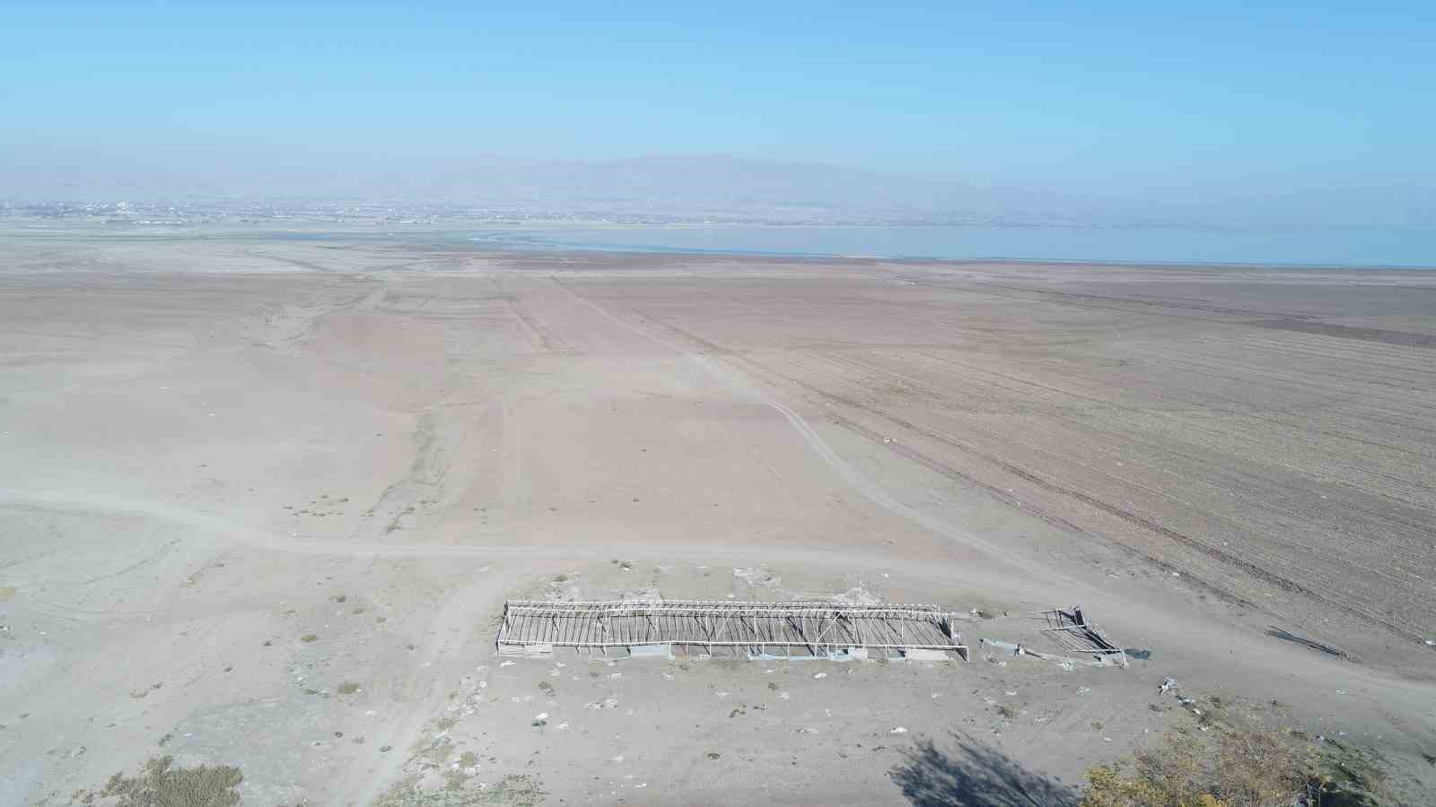 Aynı nokta, 7 yıl arayla: 2019’da kurudu, 2026’da sular altında kaldı
Aynı nokta, 7 yıl arayla: 2019’da kurudu, 2026’da sular altında kaldı