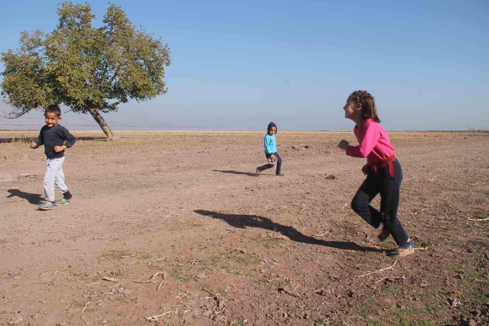 Aynı nokta, 7 yıl arayla: 2019’da kurudu, 2026’da sular altında kaldı
Aynı nokta, 7 yıl arayla: 2019’da kurudu, 2026’da sular altında kaldı