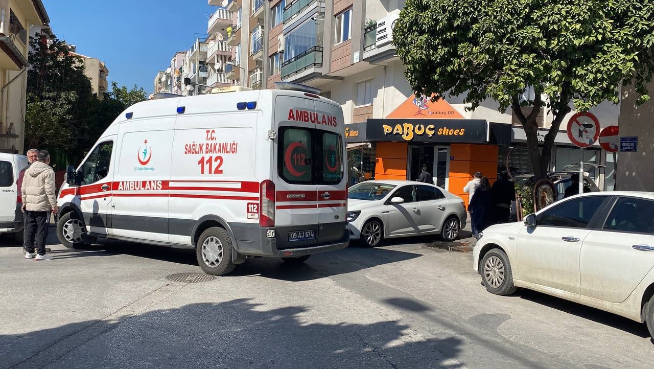 Aynı yerde 15 dakika ara ile kaza oldu, vatandaşlar duruma tepki gösterdi
