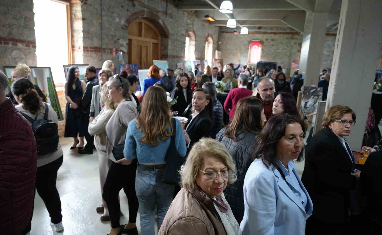 Ayşe Kulin Denizli’de okurlarıyla buluştu
Ayşe Kulin Denizli’de okurlarıyla buluştu