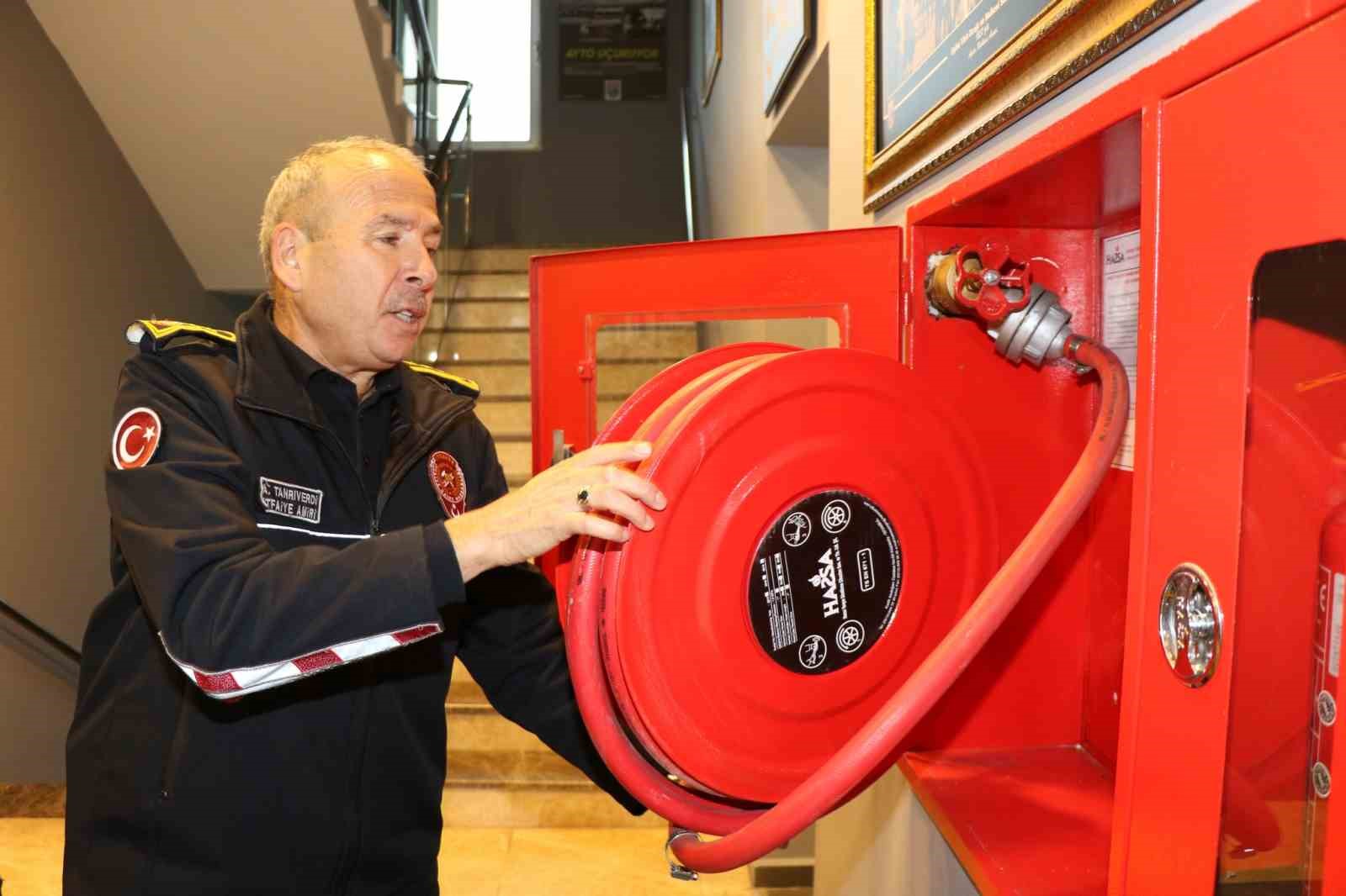 AYTO personeline temel yangın eğitimi verildi
