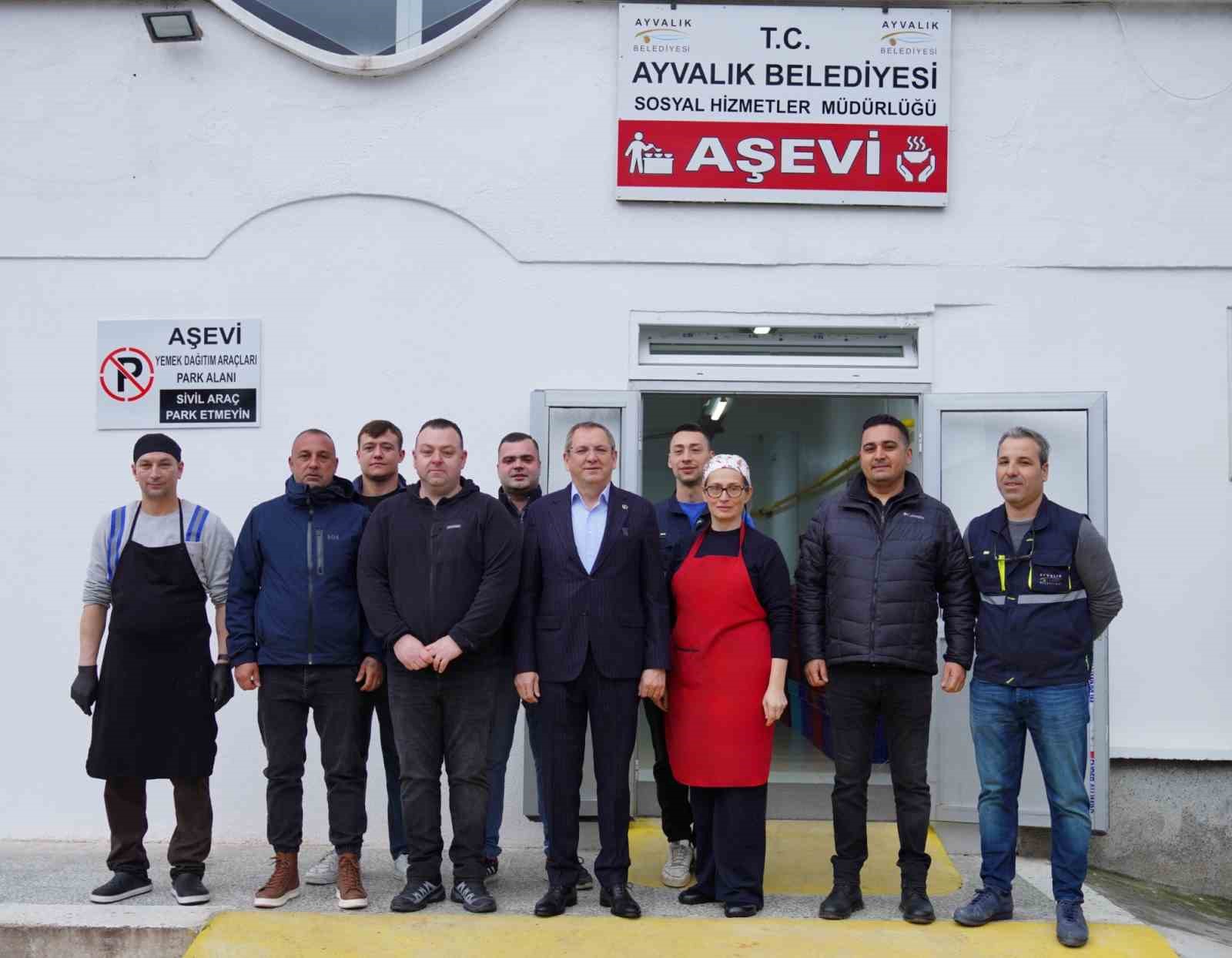 Ayvalık Belediye Başkanı Mesut Ergin: "Ramazan paylaşmaktır."
