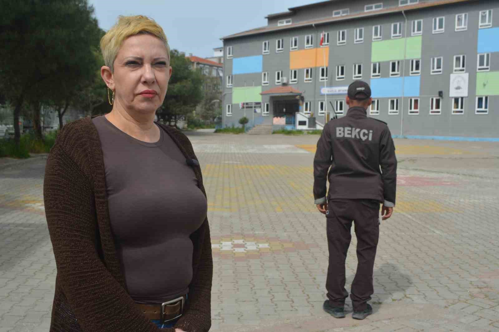 Ayvalık polisi okullardaki güvenlik önlemlerini arttırdı
