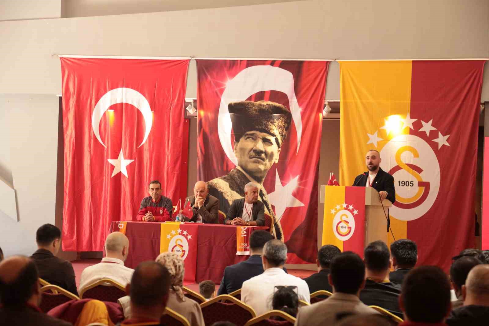 Ayvalık’ta Galatasaray Taraftar Derneği’nden ilk genel kurul
