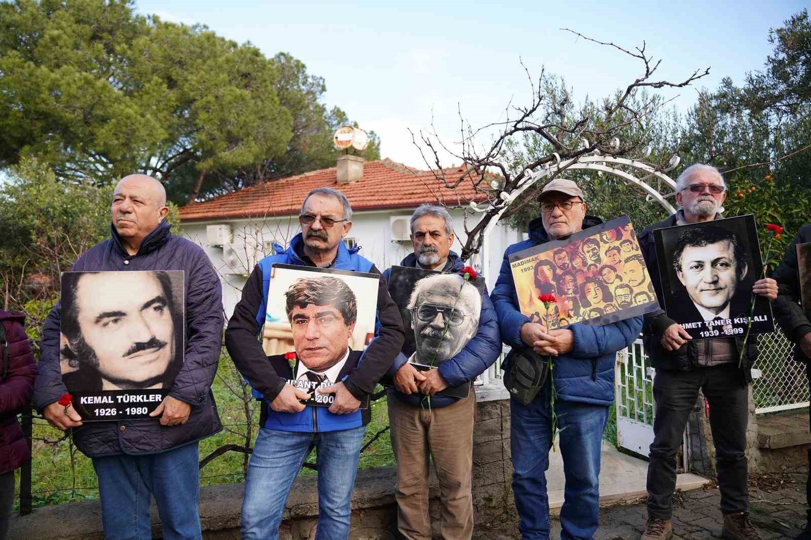 Ayvalık’ta Uğur Mumcu unutulmadı

