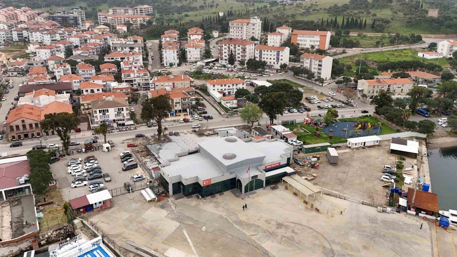 Ayvalık’ta yeni meydan düzenlemesi hayata geçiyor
