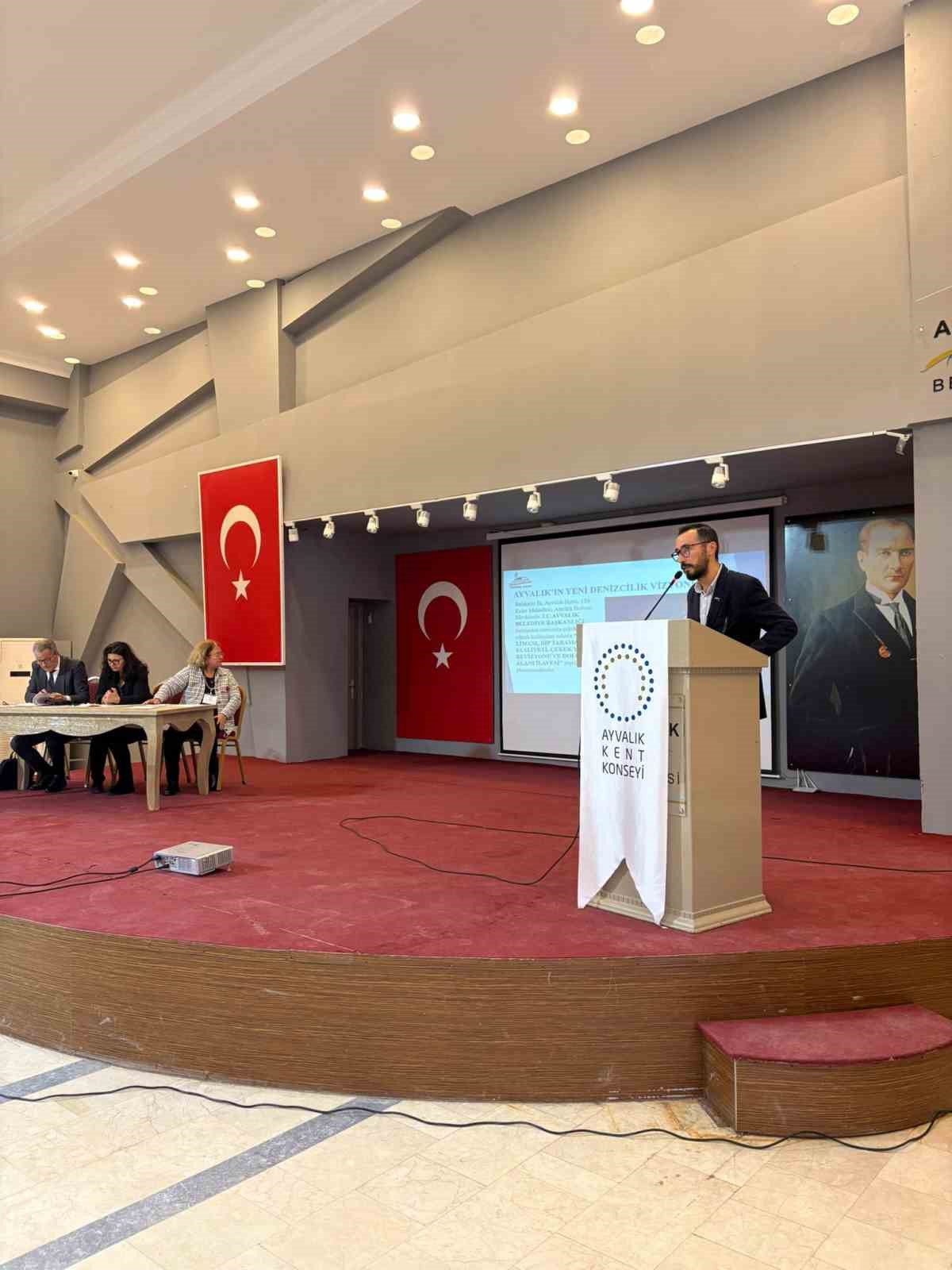 Ayvalık’ta yeni nesil yat limanı ve çekek yeri projesi tanıtıldı
Ayvalık’ta yeni nesil yat limanı ve çekek yeri projesi tanıtıldı