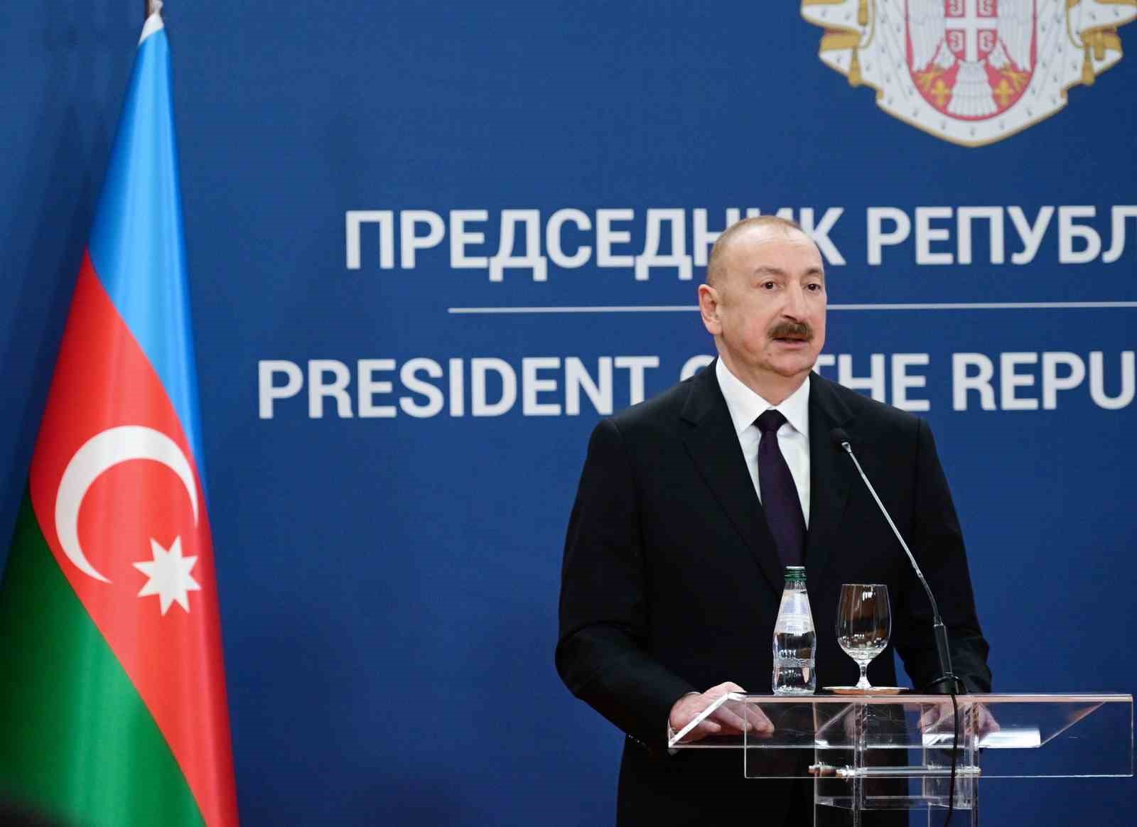 Azerbaycan Cumhurbaşkanı Aliyev Sırbistan’da
