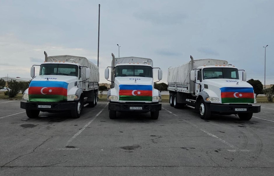 Azerbaycan, İran’a insani yardım gönderdi
