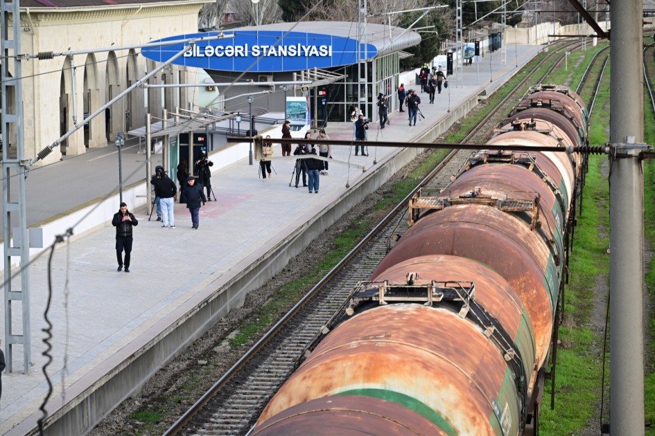 Azerbaycan’dan Ermenistan’a 979 tonluk benzin sevkiyatı
