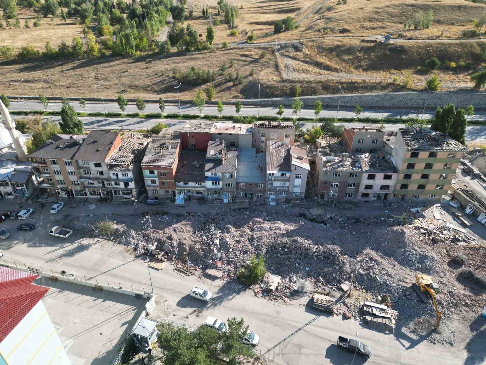 Aziziye’de 2025 yılına yatırım mührü
