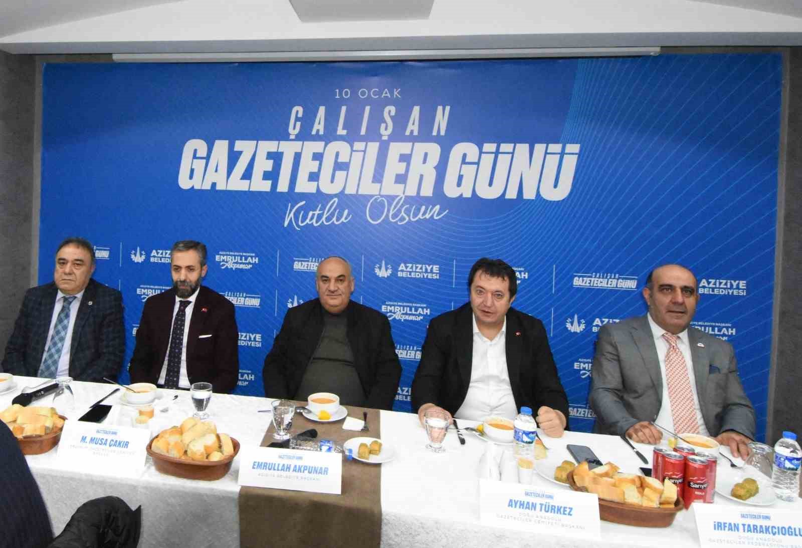 Aziziye’de Çalışan Gazeteciler Günü buluşması
