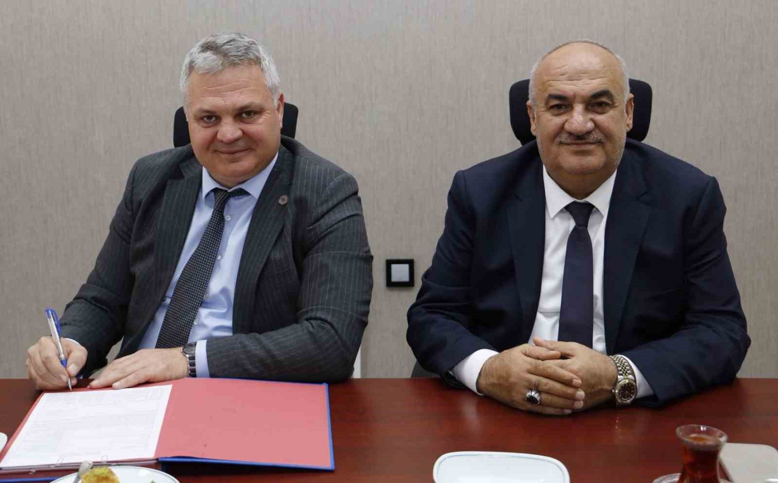 Aziziye’de ‘Pulur Çayı’ sevinci
