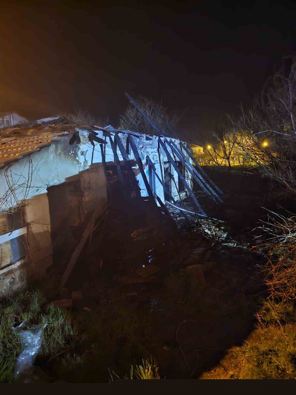 Babaeski’de müstakil ev yangını: 1 ölü
