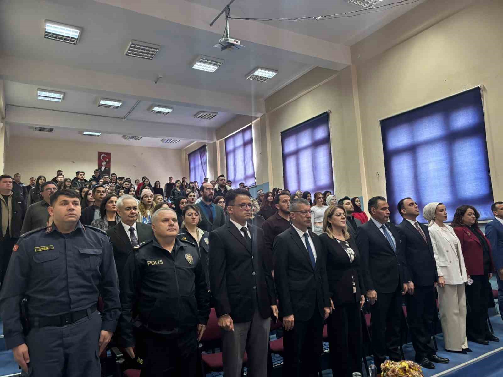 Babaeski’de yasa dışı bahis ve IBAN dolandırıcılığına yönelik panel gerçekleştirildi
