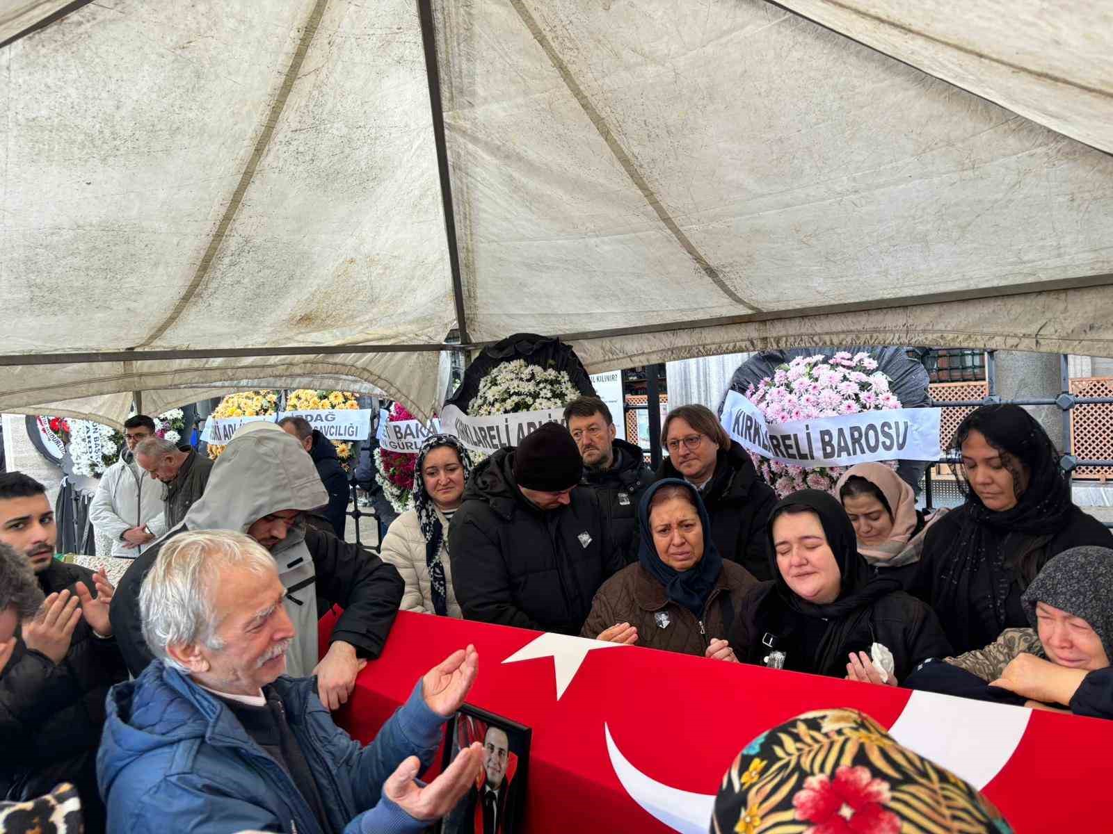 Babaeskili genç hakim son yolculuğuna uğurlandı
