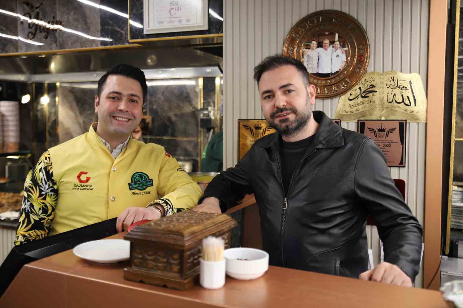 Babalarından kalan 54 yıllık lokantayı ayakta tutuyorlar
