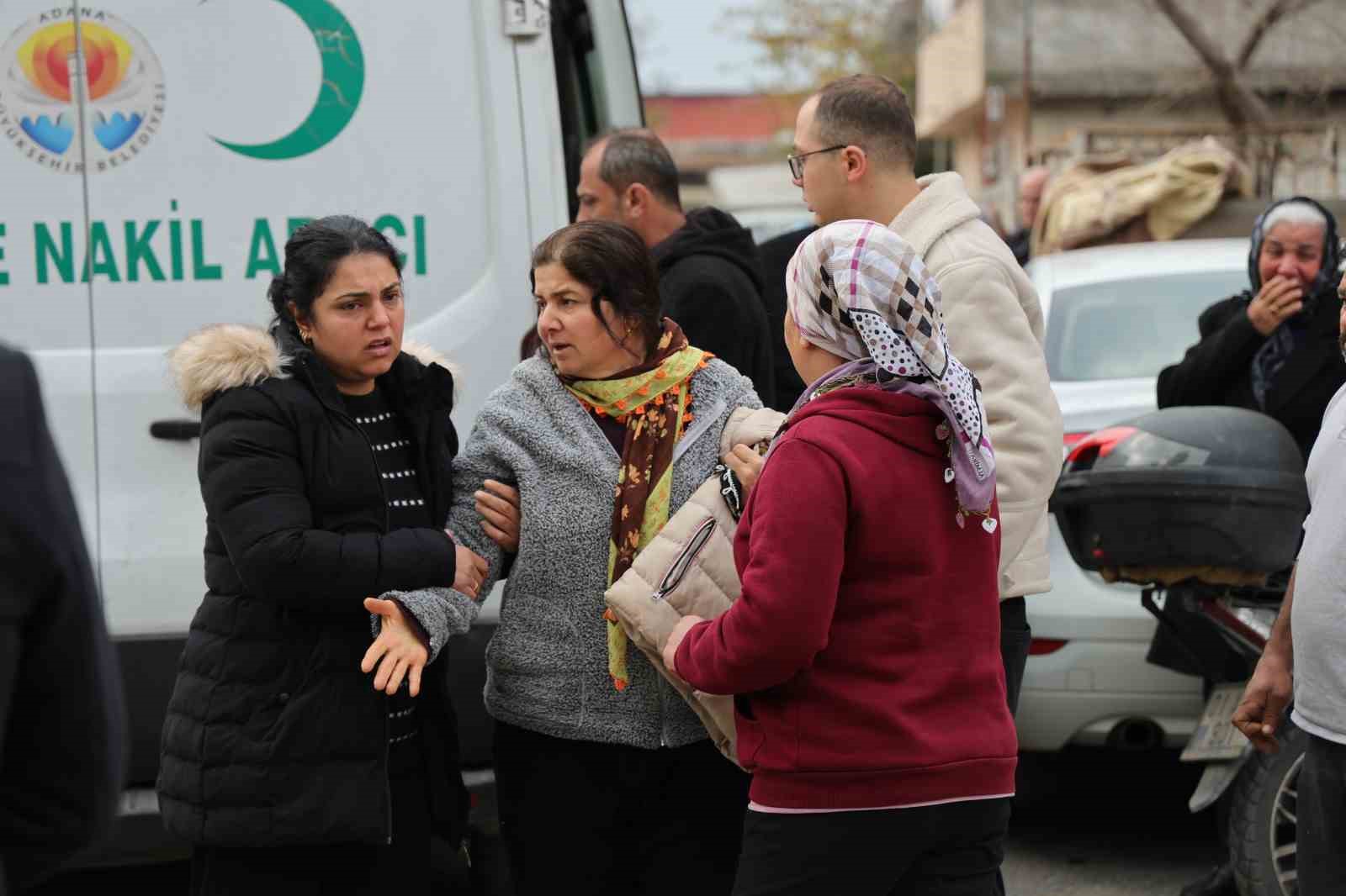 Babalarının öldürdüğü kardeşler yan yana toprağa verildi
