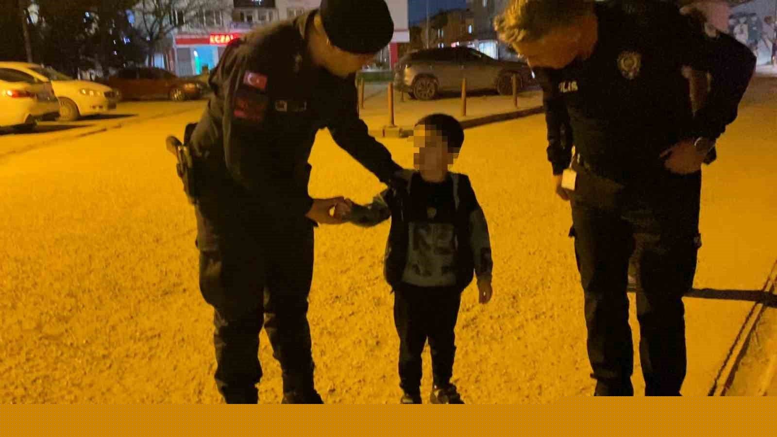 Babası hastanede tedavi olurken kaybolan çocuk için ekipler seferber oldu
