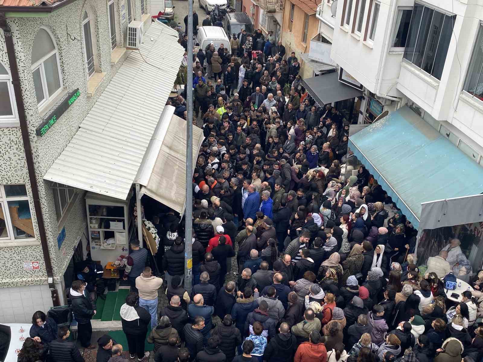 Babasını kurtarırken kuyuda can veren 17 yaşındaki Efe’ye acı veda
