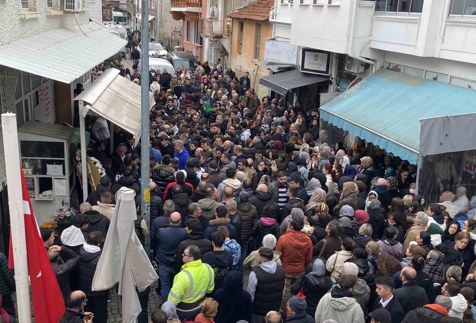 Babasını kurtarırken kuyuda can veren 17 yaşındaki Efe’ye acı veda

