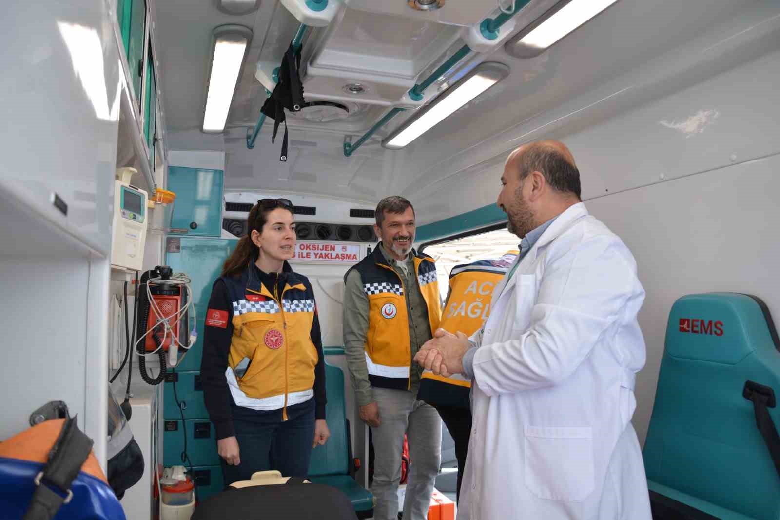 Bafra Devlet Hastanesi’nden hasta naklinde örnek hizmet: 2025’te 3 bin 984 kişiye ulaşıldı
