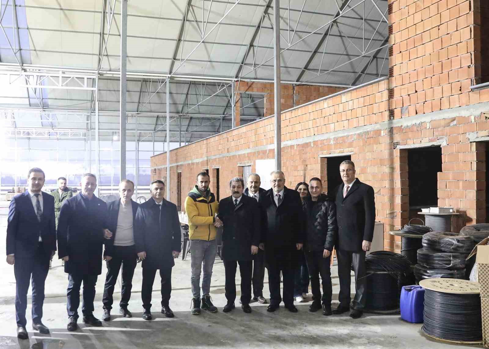 Bafra Sera OTB’de topraksız çilek üretimi
