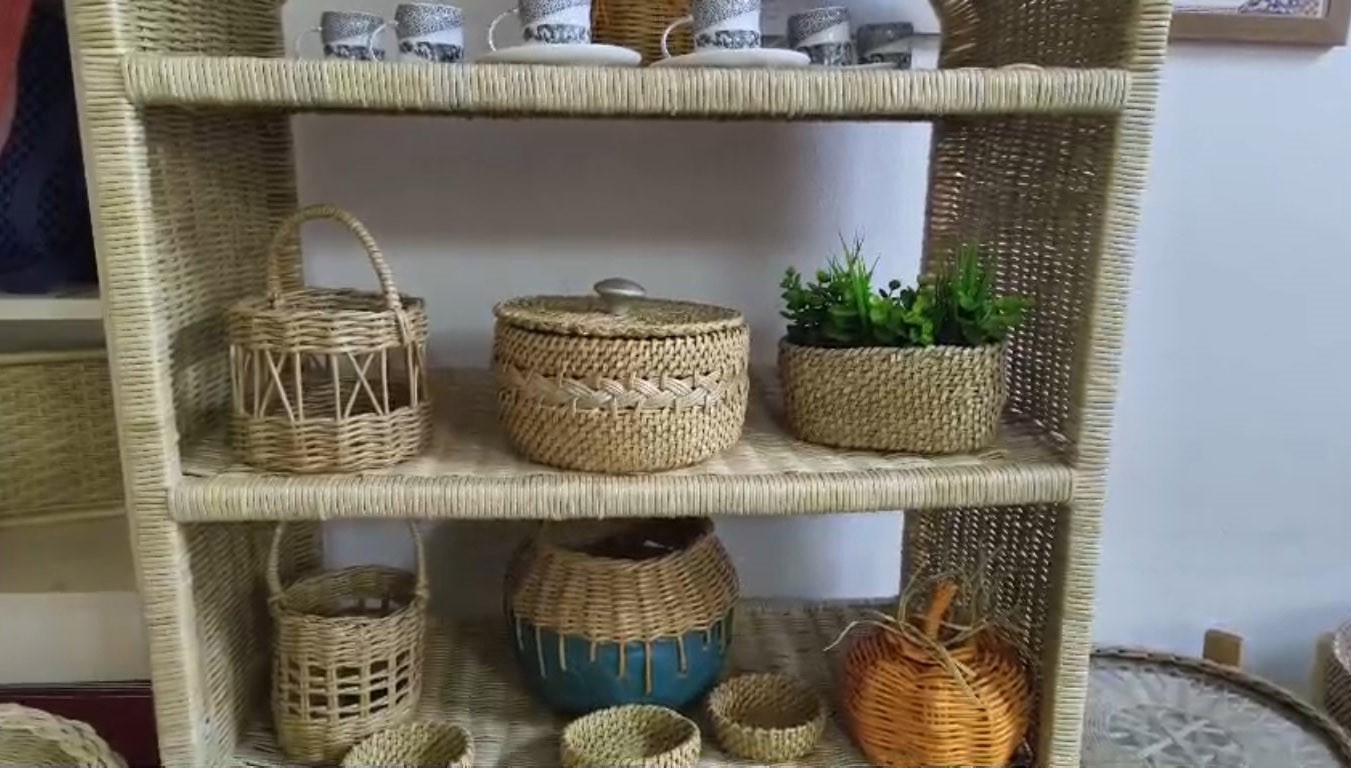 Bafra’da atık kağıtlar sanata dönüşüyor
Bafra’da atık kağıtlar sanata dönüşüyor