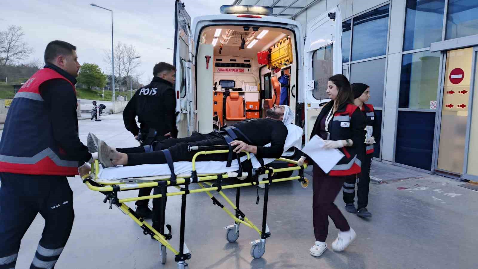 Bafra’da bıçaklı kavga: 1 yaralı
