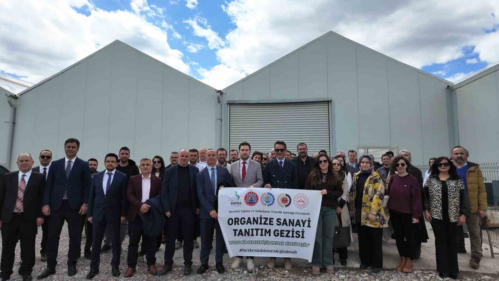 Bafra’da meslek sınıfta değil sahada öğreniliyor
