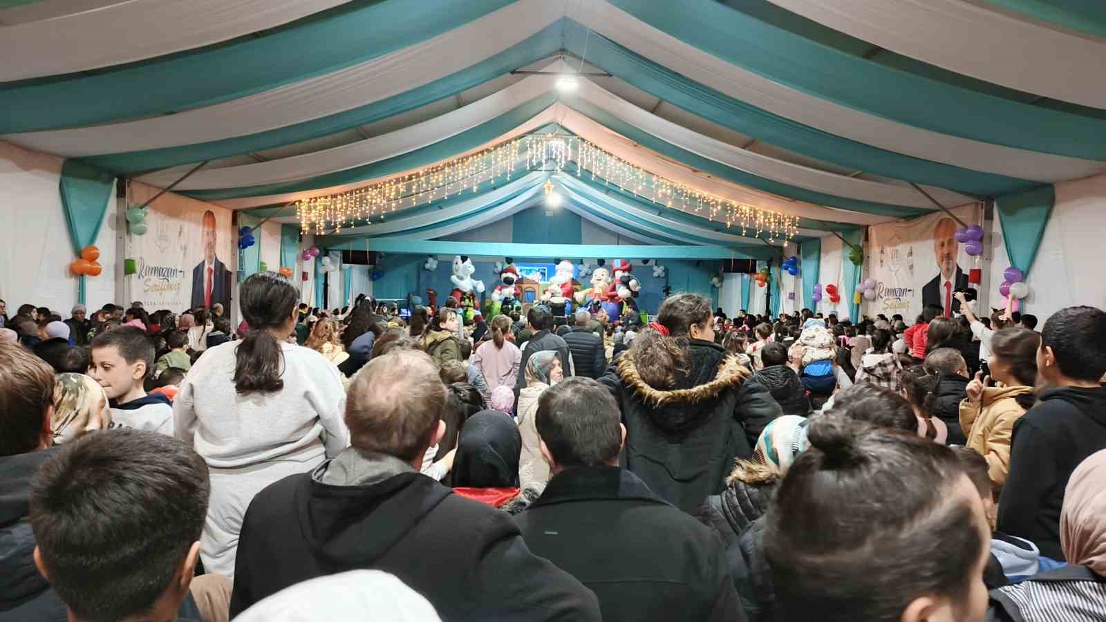 Bafra’da "Sele Sepet Top Kandil Şenliği"
Bafra’da "Sele Sepet Top Kandil Şenliği"