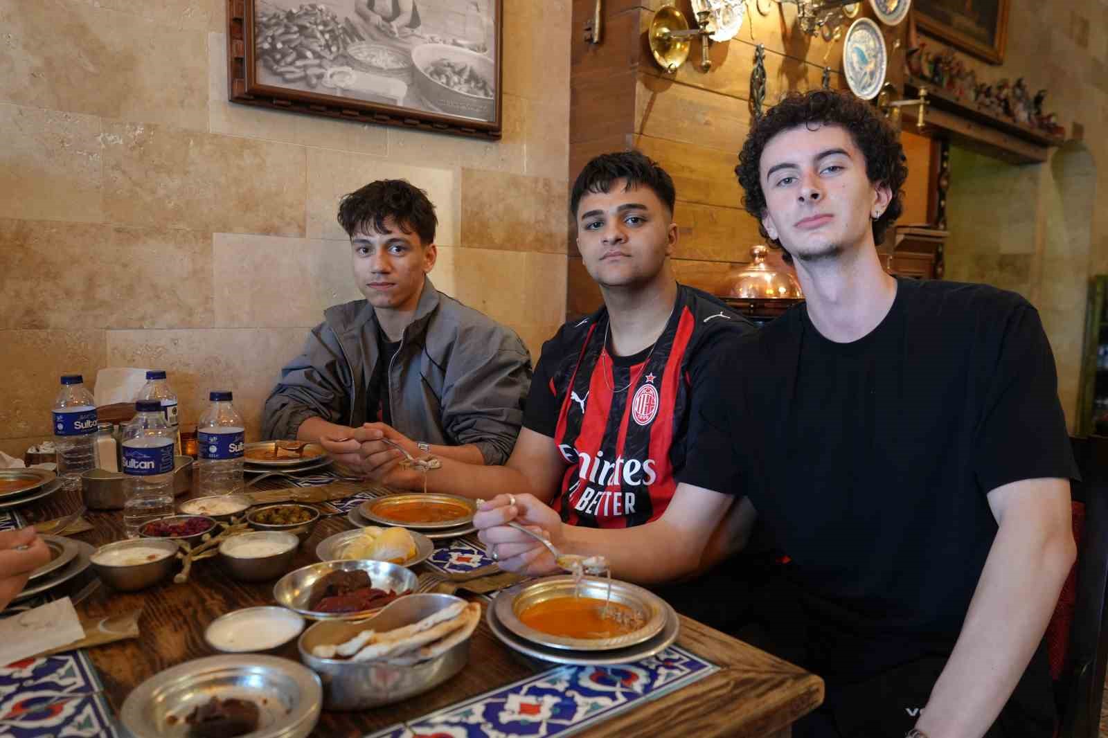 Bahar aylarında tescilli lezzet Beyran’a yoğun ilgi
