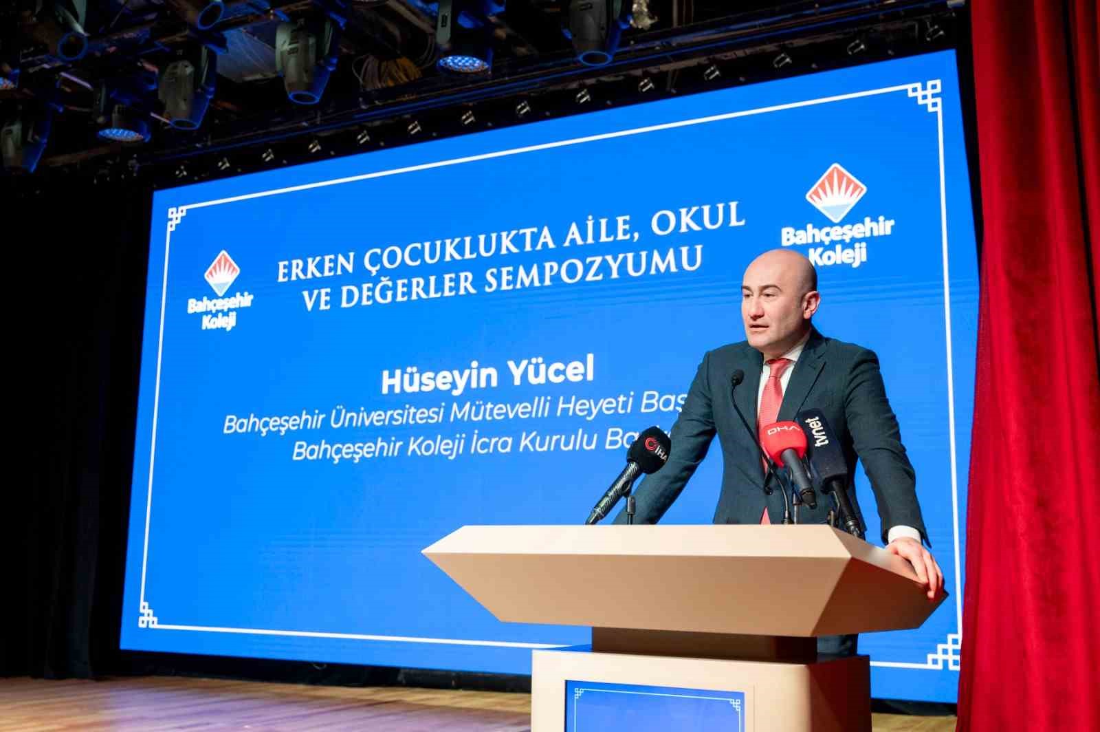 Bahçeşehir Koleji "Erken Çocuklukta Aile, Okul ve Değerler Sempozyumu" düzenledi
