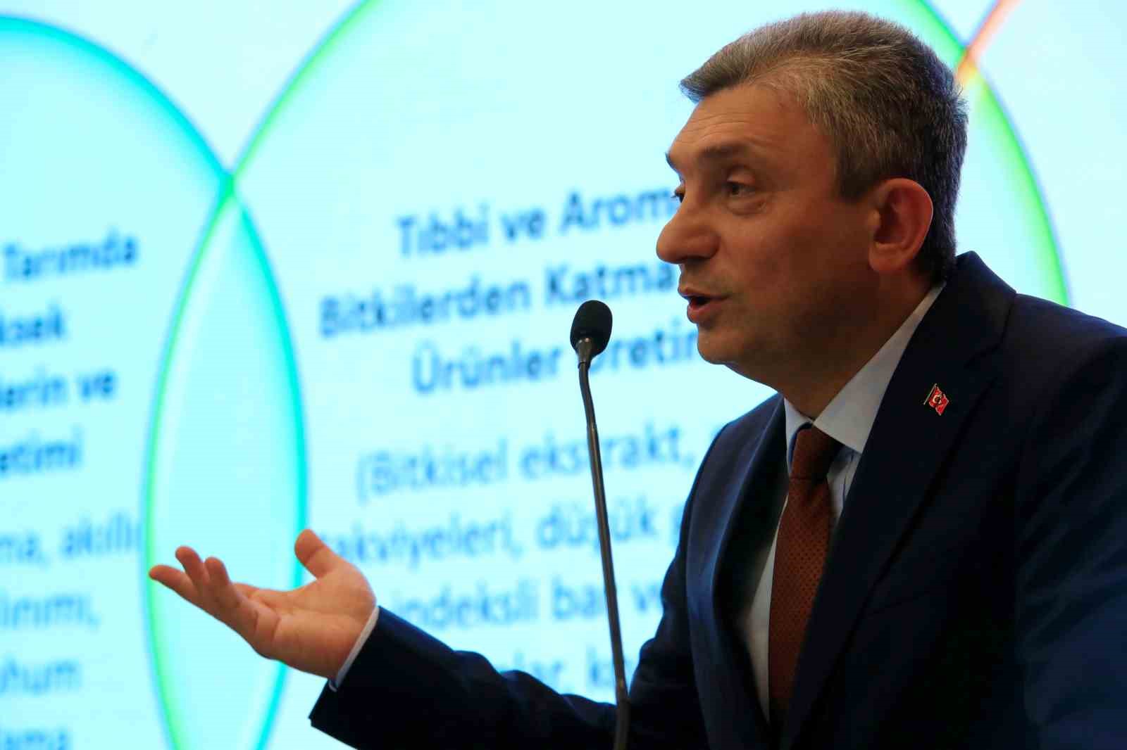 BAKA’dan Antalya ekonomisine çifte destek: Yerel Kalkınma Hamlesi ve Yeşil Dönüşüm müjdesi
BAKA’dan Antalya ekonomisine çifte destek: Yerel Kalkınma Hamlesi ve Yeşil Dönüşüm müjdesi