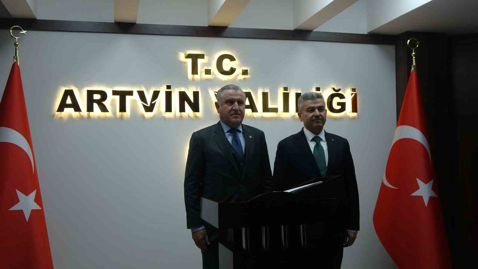 Bakan Bak: "Arda Güler’in golü Türk futbolu adına gurur verici"
