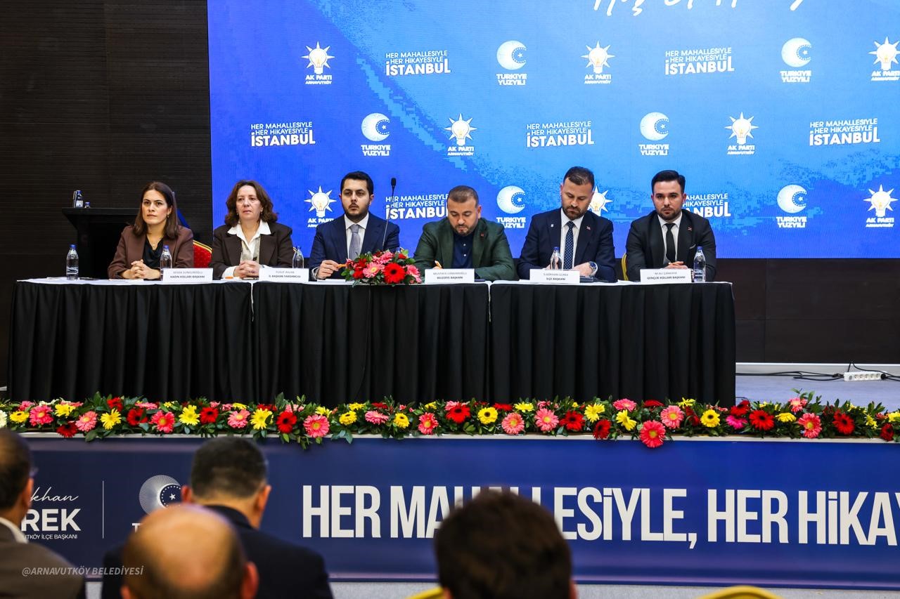 Bakan Bak: "Arnavutköy’de spor altyapısının güçlendirilmesine yönelik çalışmalar devam edecek"
Bakan Bak: "Arnavutköy’de spor altyapısının güçlendirilmesine yönelik çalışmalar devam edecek"