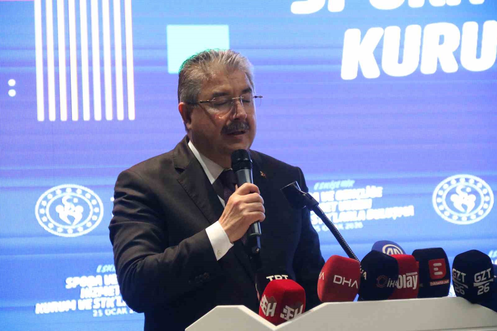 Bakan Bak: "Türkiye Yüzyılı sporun ve gençliğin yüzyılı olacak"
