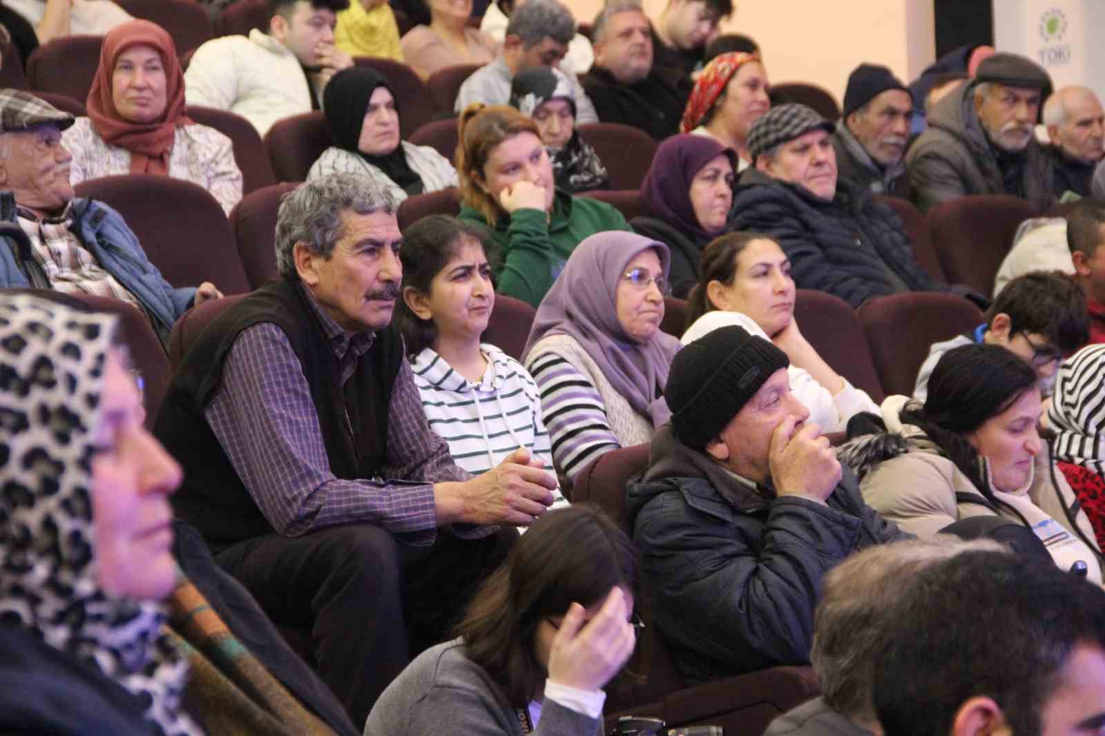 Bakan Bayraktar: "2028’de 17 milyon haneye kendi doğal gazımızı vereceğiz"
Bakan Bayraktar: "2028’de 17 milyon haneye kendi doğal gazımızı vereceğiz"