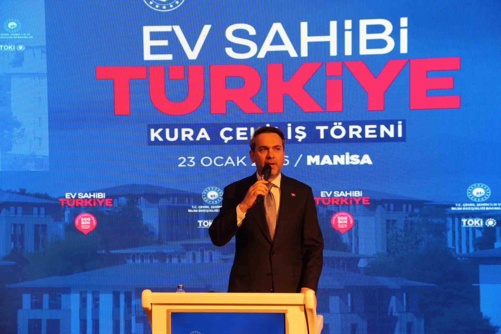 Bakan Bayraktar: "2028’de 17 milyon haneye kendi doğal gazımızı vereceğiz"
Bakan Bayraktar: "2028’de 17 milyon haneye kendi doğal gazımızı vereceğiz"