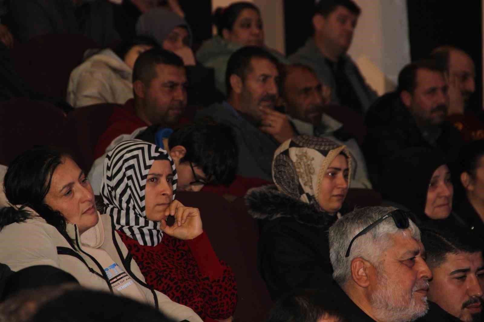 Bakan Bayraktar: "2028’de 17 milyon haneye kendi doğal gazımızı vereceğiz"
Bakan Bayraktar: "2028’de 17 milyon haneye kendi doğal gazımızı vereceğiz"